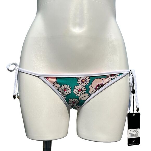Wildfox Swim 60's Floral Triangle String Tie Bikini Bottom Size Small - Picture 1 of 8